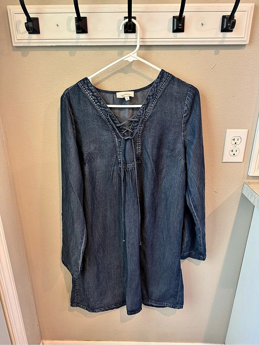 Skies Are Blue Lace-Up Chambray Tunic Dress Blue Medium